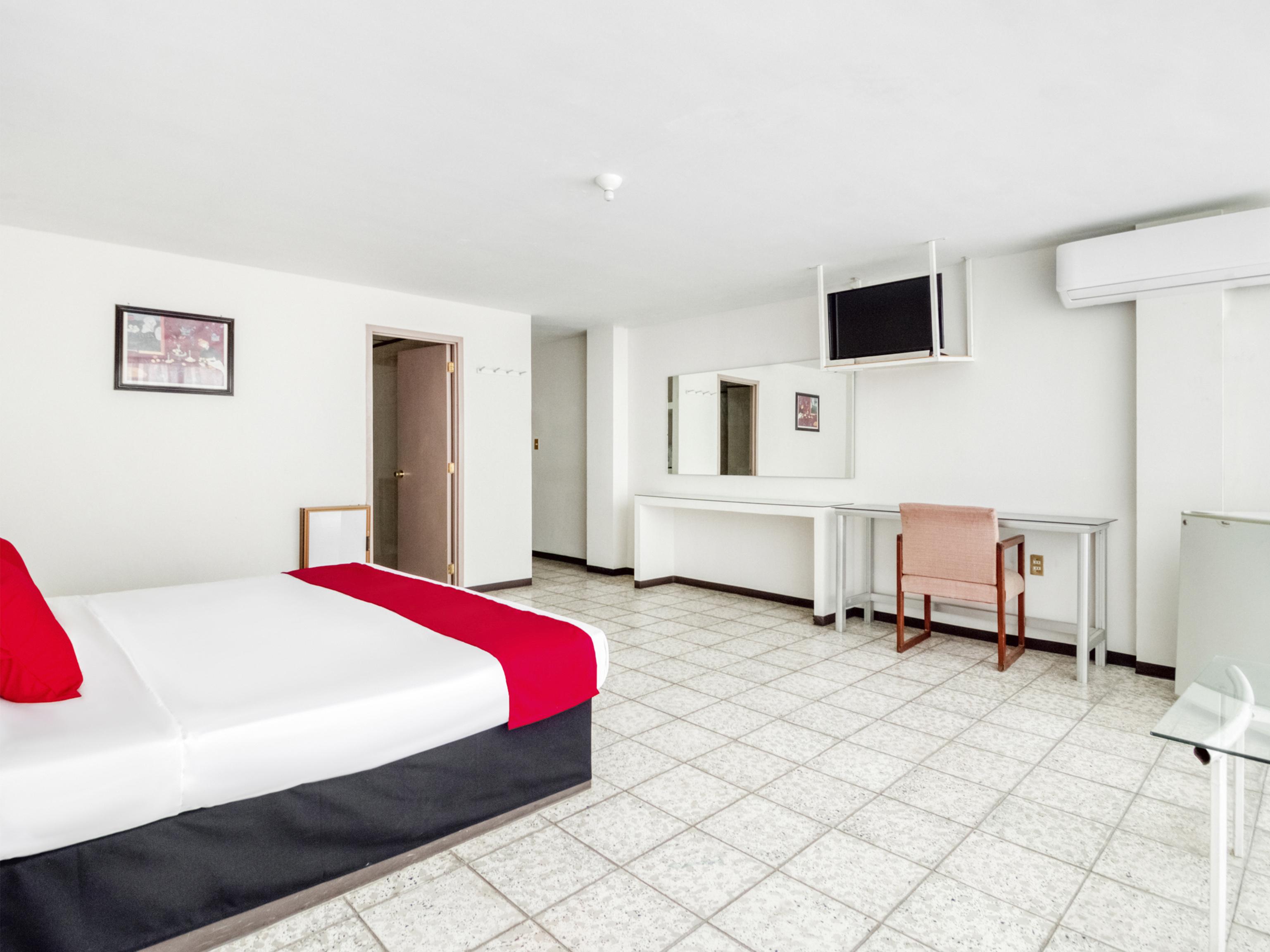 OYO Hotel Del Llanito, Aguascalientes Esterno foto