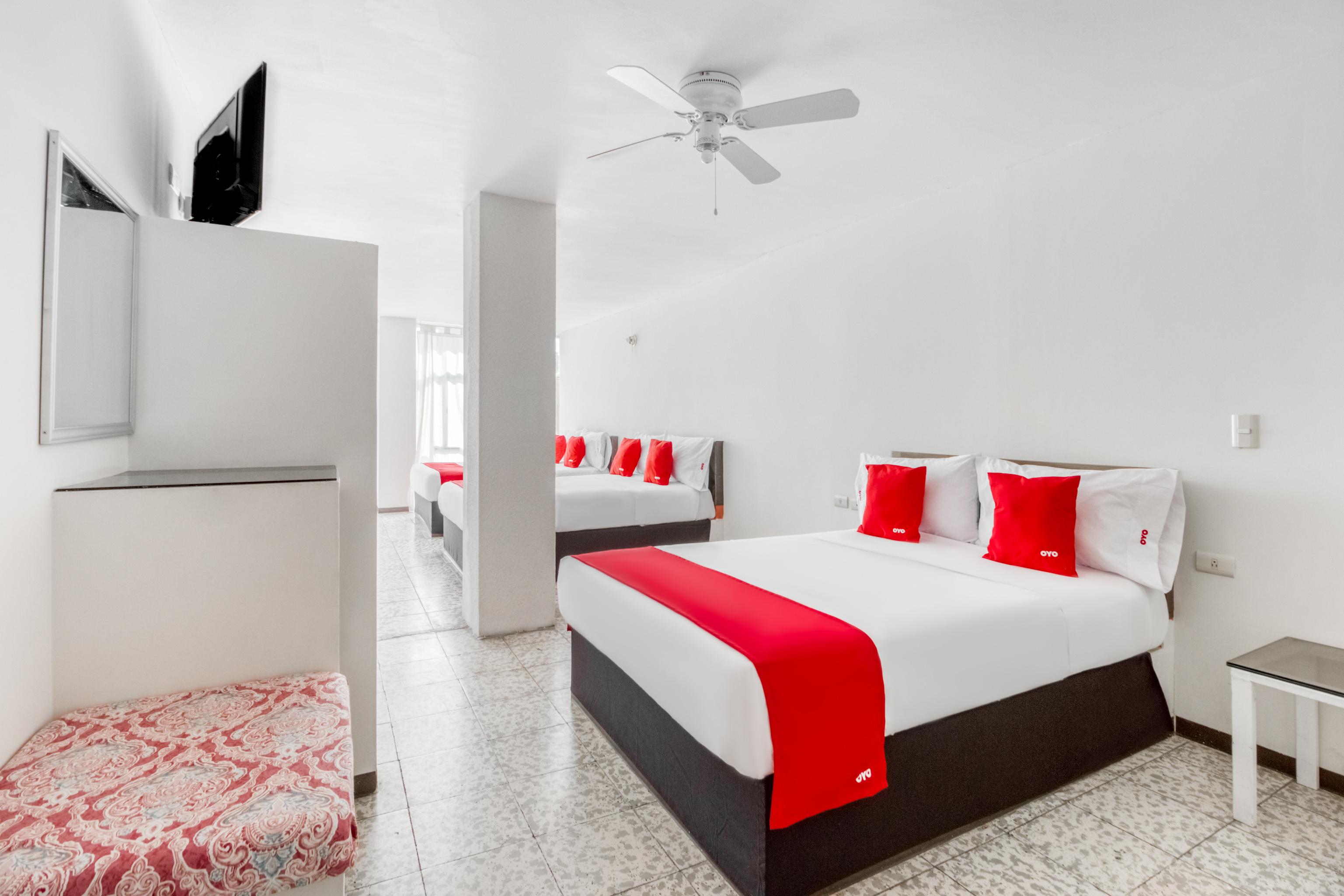 OYO Hotel Del Llanito, Aguascalientes Esterno foto